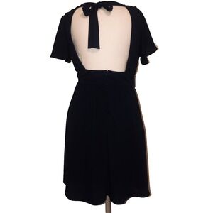 Lulu's Dress M 8 Navy Deep V Neck‎ Flutter Sleeve Open Back Bow Tie Mini